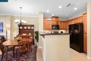 Photo #5: 41015101 Listing