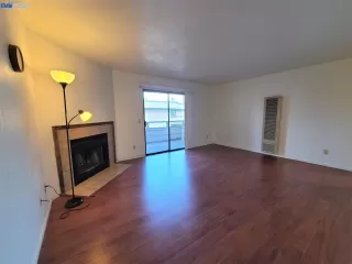 Photo #4: 41015113 Listing