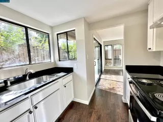 Photo #5: 41015138 Listing