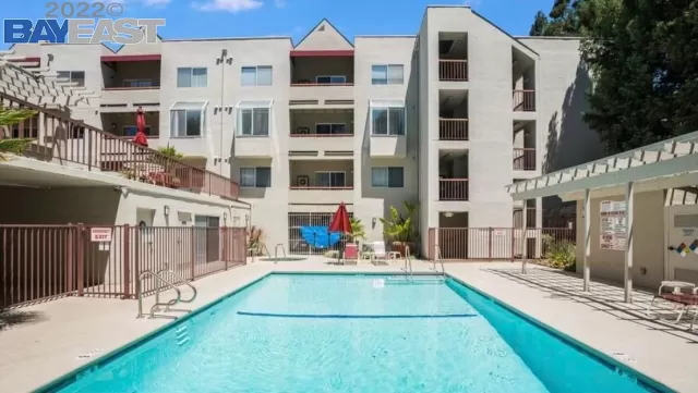 MLS: 41015164 Condo For Sale