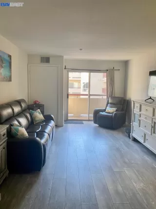 Photo #3: 41015164 Listing