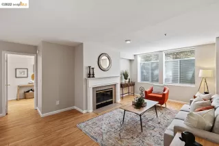 Photo #1: 41015238 Listing