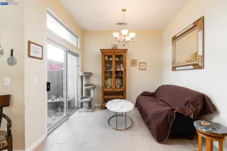 Photo #6: 41015284 Listing