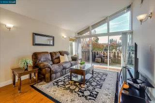 Photo #3: 41015286 Listing