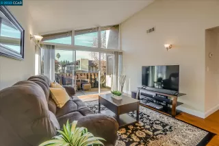 Photo #4: 41015286 Listing