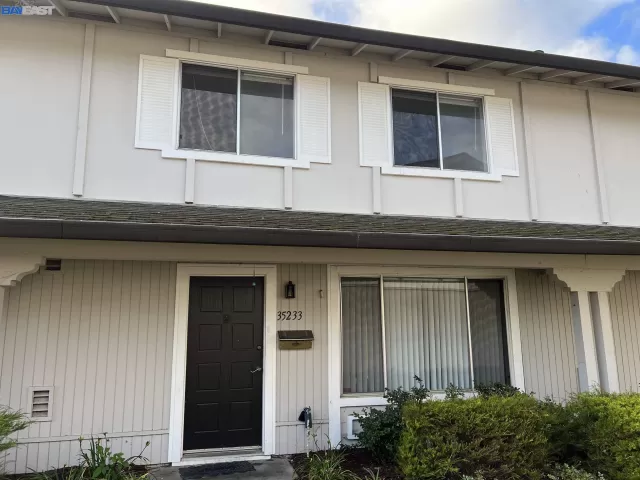 MLS: 41015336 Condo For Sale