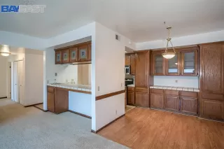 Photo #5: 41015628 Listing 