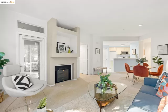 MLS: 41015736 Condo For Sale