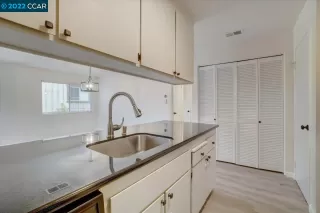 Photo #3: 41015779 Listing