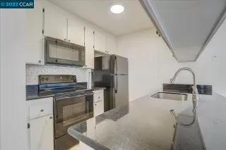 Photo #4: 41015779 Listing