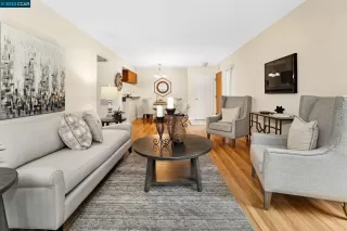 Photo #3: 41015789 Listing