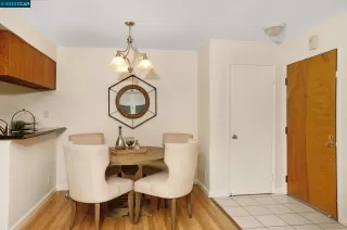 Photo #5: 41015789 Listing