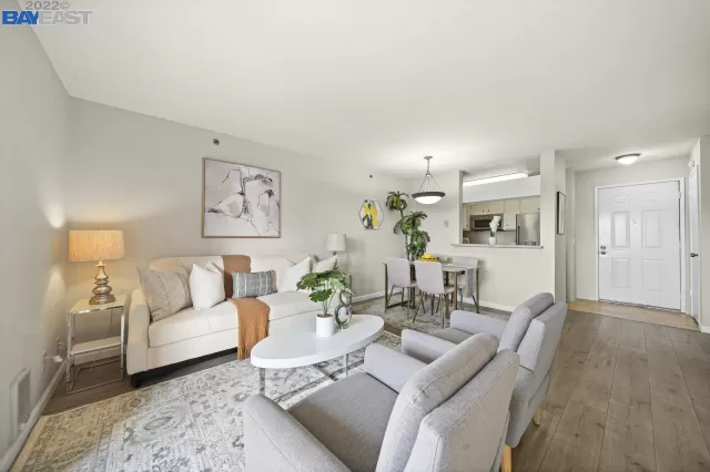 MLS: 41015841 Condo For Sale