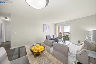 Photo #2: 41015841 Listing