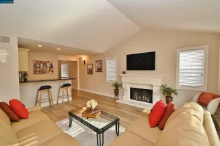 Photo #3: 41015893 Listing 