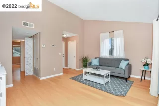 Photo #4: 41015913 Listing 