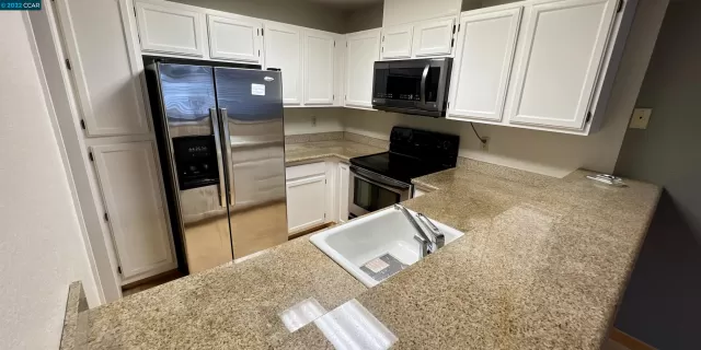 MLS: 41016118 Condo For Sale