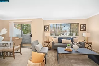 Photo #2: 41016152 Listing 