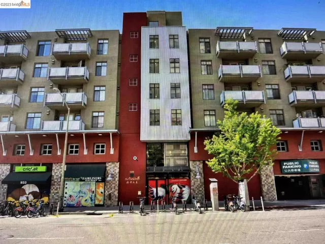 MLS: 41016228 Condo For Sale