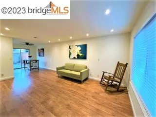 Photo #2: 41016273 Listing