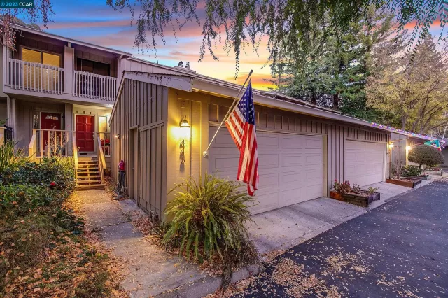 MLS: 41016322 Condo For Sale