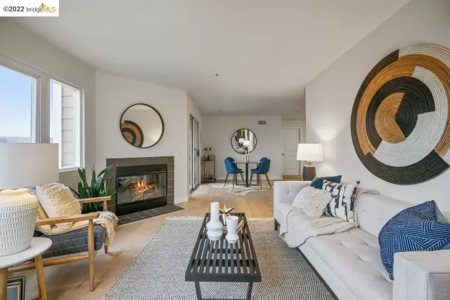 MLS: 41016323 Condo For Sale