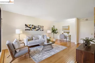 Photo #2: 41016366 Listing 