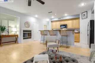 Photo #5: 41016383 Listing 