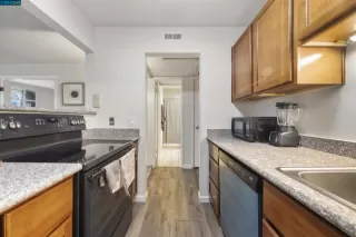 Photo #5: 41016393 Listing 