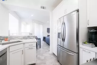 Photo #5: 41016468 Listing