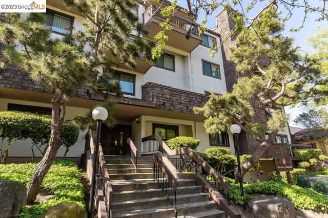 MLS: 41016474 Condo For Sale