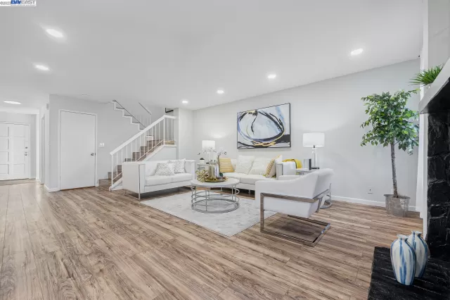 MLS: 41016521 Condo For Sale