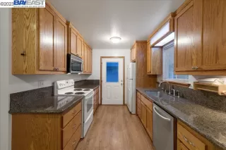 Photo #2: 41016541 Listing