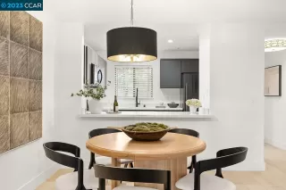 Photo #5: 41016557 Listing