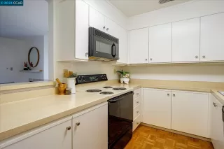 Photo #4: 41016600 Listing