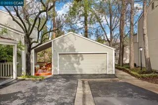 Photo #1: 41016634 Listing