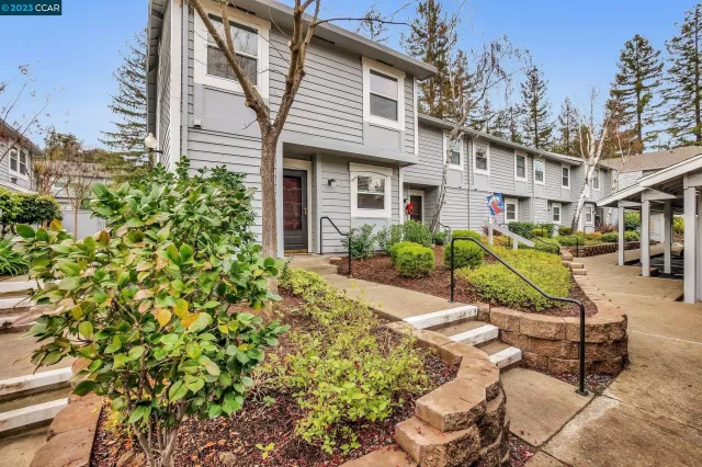 MLS: 41016646 Condo For Sale