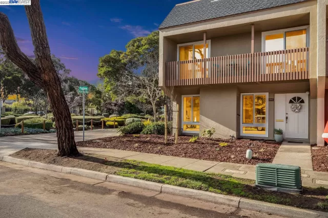 MLS: 41016729 Condo For Sale