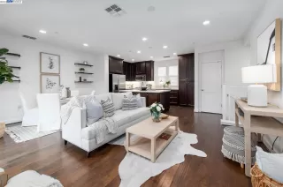 Photo #2: 41016771 Listing