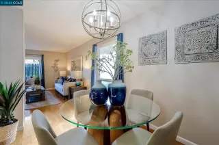 Photo #5: 41016799 Listing