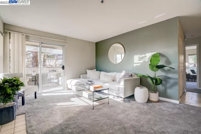 MLS: 41016859 Condo For Sale