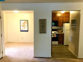 Photo #5: 41016940 Listing