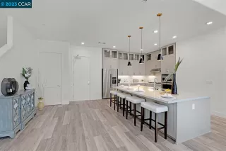 Photo #2: 41016949 Listing 