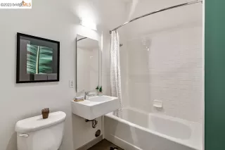 Photo #5: 41016997 Listing 