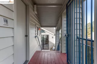 Photo #2: 41017005 Listing