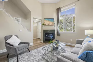 Photo #6: 41017016 Listing