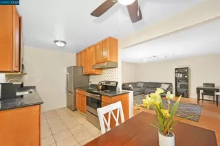 Photo #5: 41017033 Listing 