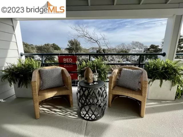 MLS: 41017043 Condo For Sale