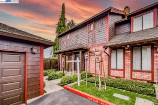 Photo #2: 41017102 Listing 