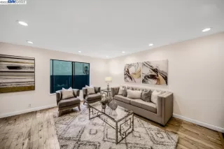 Photo #4: 41017102 Listing 